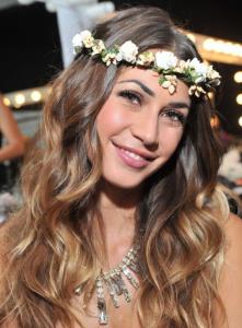 floral-headband-hairstyles